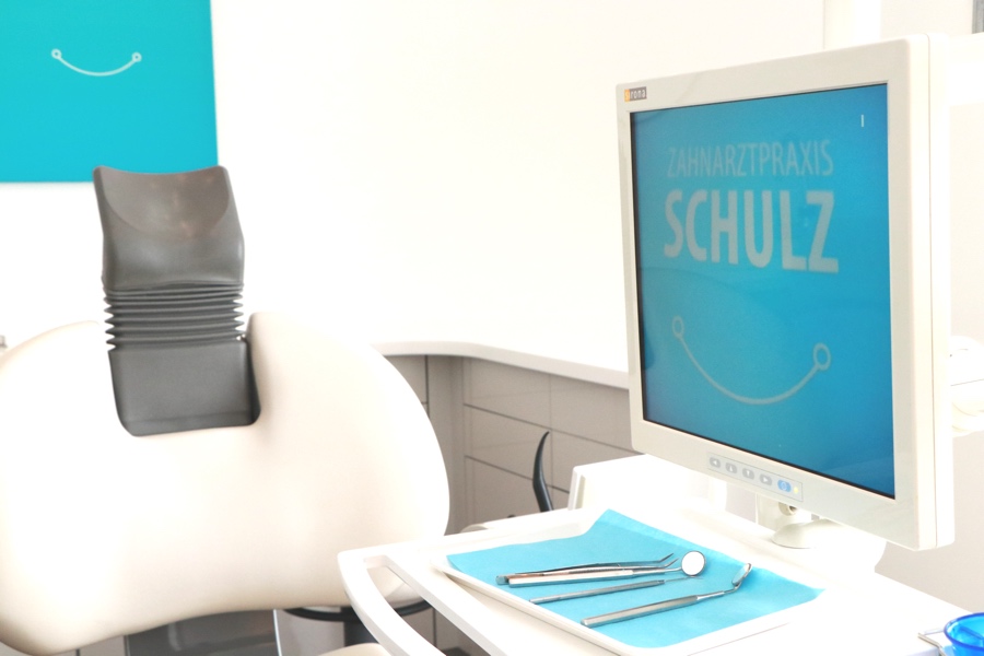 Die häufigsten Ursachen für Zahnschmerzen - Karies - Praxis Dr. Schulz
